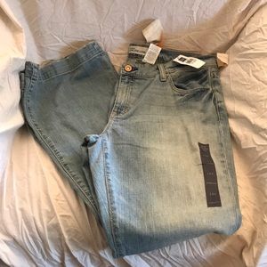 💛GAP Long & Lean Jeans. Light wash New with tags